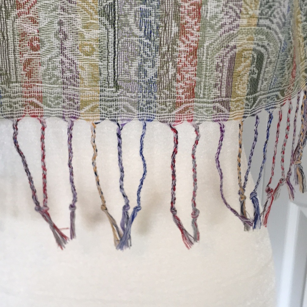 WNOT Elegant Scarf or Wrap! - Picture 4 of 10